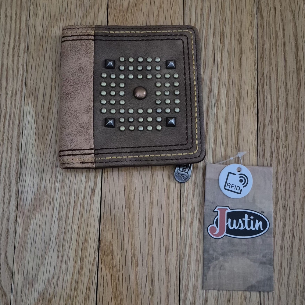 Justin Boots Brown Studded Bi-Fold Wallet NWT Style #2111674W Unisex